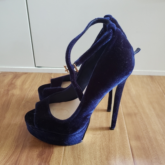 Shoe Dazzle Signature Blue Velvet Heels - Picture 2 of 4